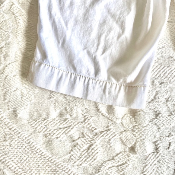 Like-New Y2K Low Rise Hollister White Shorts - Picture 3 of 7